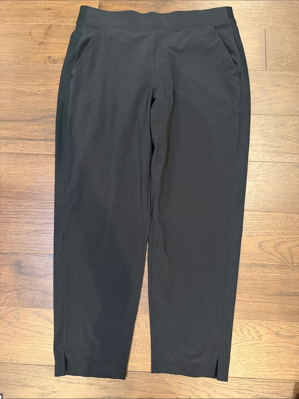Athleta Brooklyn Mid Rise Ankle Pant Size 12 in Black - C30-100
